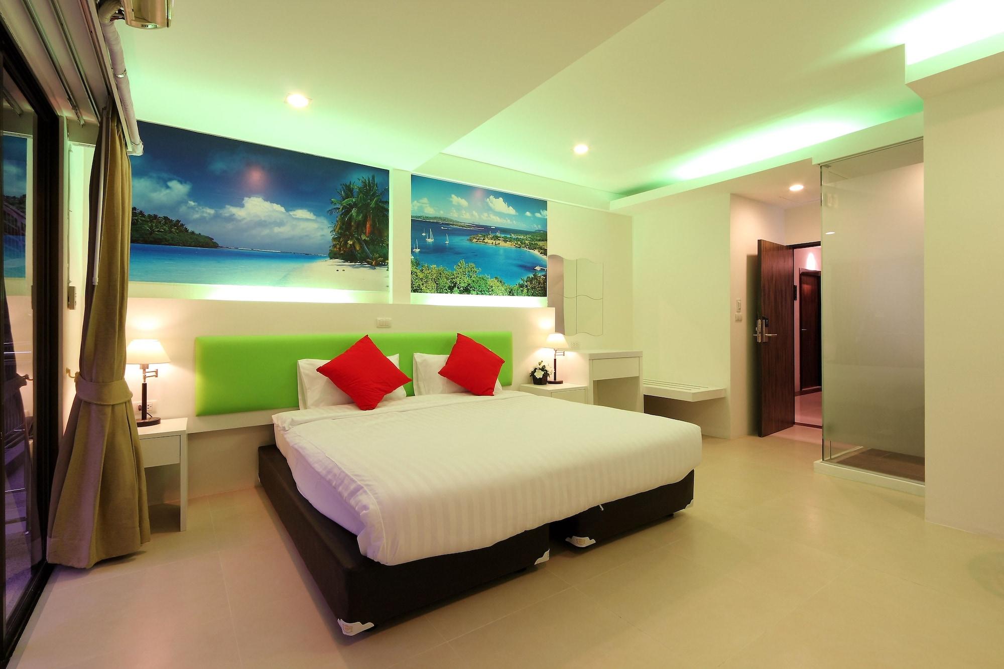 Armoni Patong Beach Hotel Екстер'єр фото